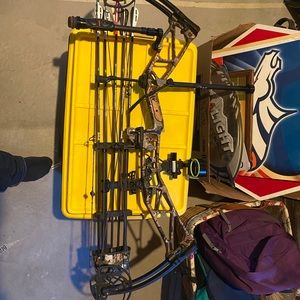 Elite ritual 33 70lb 28-29 dL $550bare $1100loaded